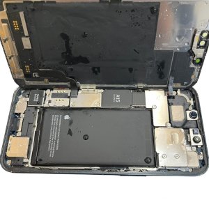 iPhone13 基板修理