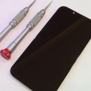 iPhone13フロントパネル交換