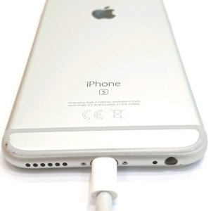 iPhone6S ライトニング修理