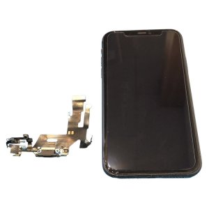 iPhone11 ライトニング交換