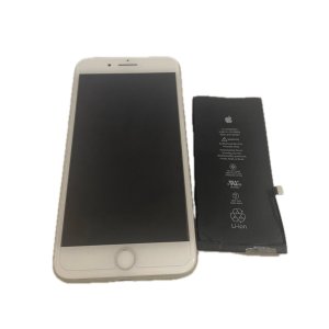iPhone8+ バッテリー交換修理