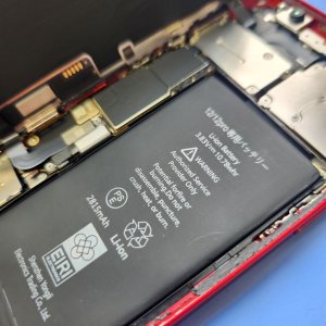 群馬県前橋市・【iPhone12 バッテリー交換】バッテリー持ちは悪くなったけど、まだ機種変更をしたくない方はバッテリー交換がおススメです!!ご相談は当店まで。|前橋市城東町