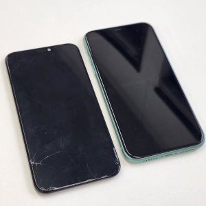【iPhone11 フロントパネル交換】フロントパネルやバッテリー交換など一度に修理をする事も出来ますので是非お申しつけ下さい。|渋川市中郷