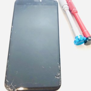 iPhoneXR アイフォンXR フロントパネル交換