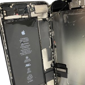 iPhone8 水没修理