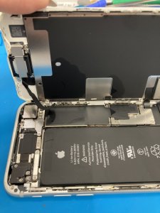 iPhone8 水没修理