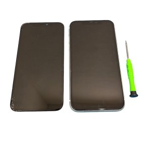 iPhone11 パネル交換