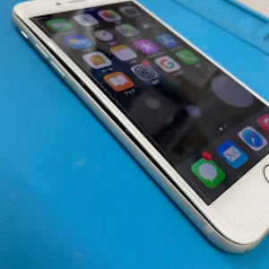 iPhone7 電池膨張 バッテリー交換修理| 町田市山崎町