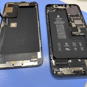 iPhone11proMax ライトニングドック交換| 東京都町田市野津田町