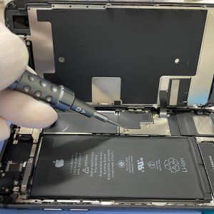 iPhone8 蓄電劣化 バッテリー修理| 東京都町田市金井東