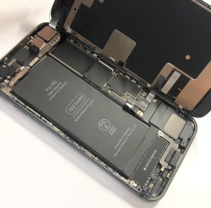 iPhone8 バッテリー交換