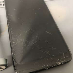 iPhone11/フロントパネル交換/iPhone修理SHOP入間春日町いなげや店/埼玉県入間市狭山台