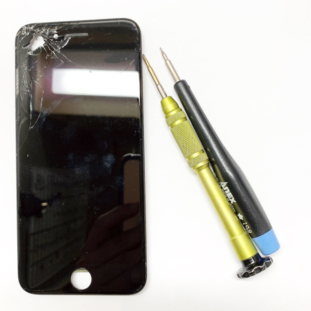 iPhoneSE3 液晶交換