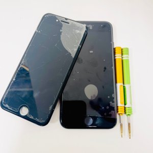 iPhoneSE2 液晶交換修理