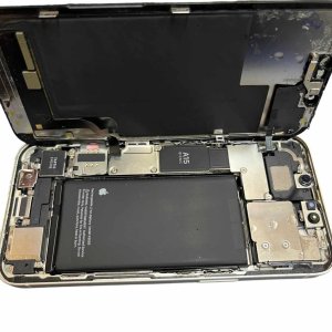 iPhone12 バッテリー交換