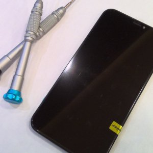 iPhoneXRフロントパネル交換