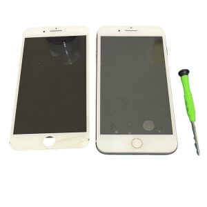iPhone8+ フロントパネル交換