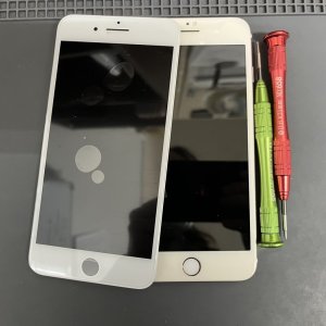 iPhone7+ 液晶交換