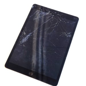 【iPad8 フロントパネル交換】iPadの画面割れも即日対応しておりますので是非ご相談くださいませ!!｜前橋市箱田町
