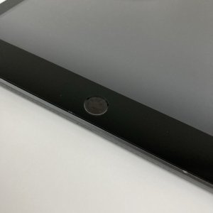 iPad 8 ホームボタン交換