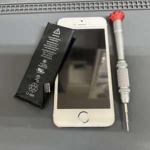 iPhone5SE バッテリー交換
