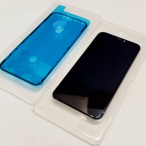 iPhoneXS フロントパネル交換