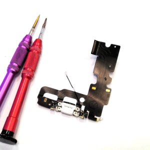 iPhone7 ライトニング修理