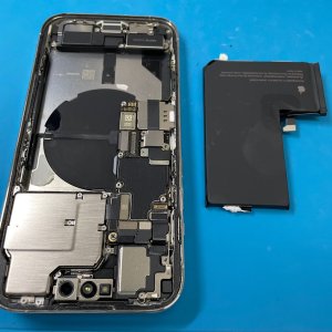 iPhone14Pro バッテリー交換| 神奈川県相模原市南区東大沼