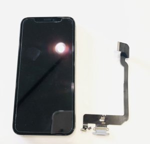 iPhoneXS ライトニング交換