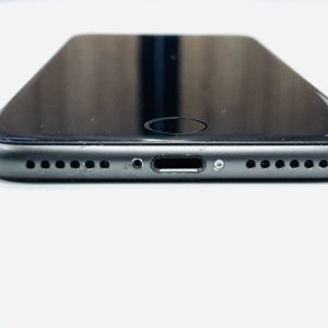 iPhone8 ライトニング修理