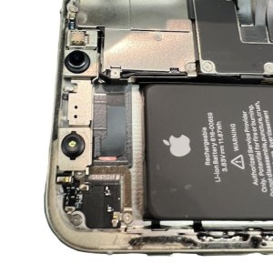 iPhoneXS 水没修理