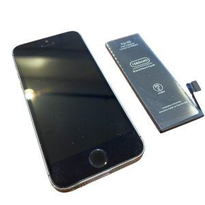 iPhone5sバッテリー交換