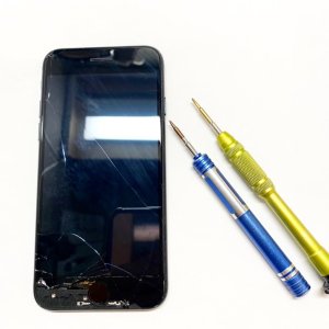 iPhoneSE3 液晶交換