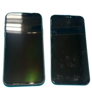 タッチ操作が利かないiPhone12　液晶交換