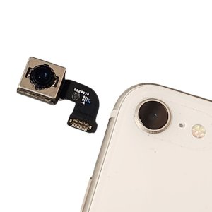 【iPhoneSE 第3世代 アウトカメラ交換】カメラの不具合で画像が写せない!!買い替えを検討する前に一度当店までご相談ください。修理の方がお安く済みます!|根室市光洋町