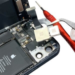 iPhone12 【アイフォン12】 アウトカメラ修理