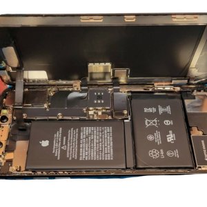 iPhoneXS Max　バッテリー交換