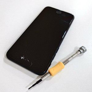 iPhoneSE3 フロントパネル交換