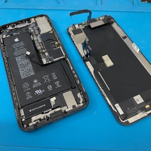 iPhoneXS 落下ブラックアウト液晶交換| 茨城県取手市取手