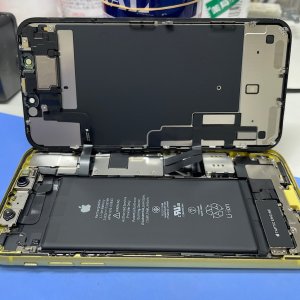 iPhone11 お風呂で落下 水没修理| 取手市白山
