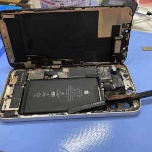 iPhone12 異音発生 アウトカメラ交換修理| 龍ケ崎市寺後