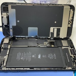 iPhone8Plusバッテリー交換修理| 取手市神浦