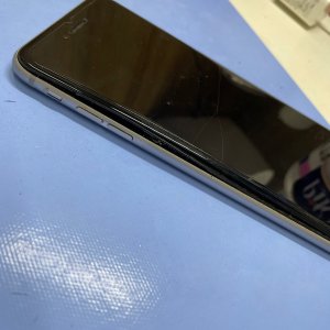 iPhone11 パネル湾曲 バッテリー交換修理| 我孫子市