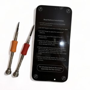 iPhone13 パネル交換