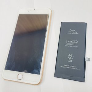 iPhone8Plus バッテリー交換修理