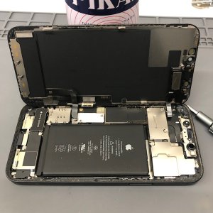iPhone12 ◎フロントパネル交換 ◎埼玉県入間市豊岡 iPhone修理SHOP入間春日町いなげや店