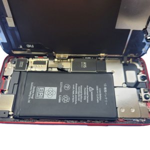 【iPhone13 バッテリー交換】iPhone13のバッテリー交換も当日お渡しで承っております!!|根室市桂木