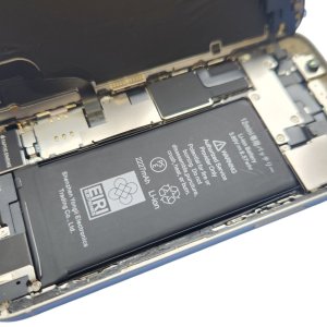 【iPhone12mini バッテリー交換】バッテリー交換も即日お渡し対応!!お買い物をしている間に修理致します。|根室市西浜町