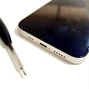 iPhone12 ライトニング修理