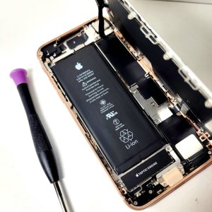 iPhone8 バッテリー交換